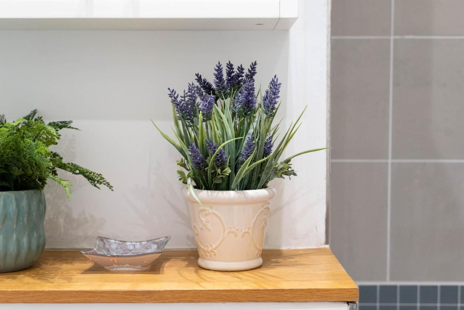 Guestready - Stunning Covent Garden 2Br Duplex Lejlighed London Eksteriør billede